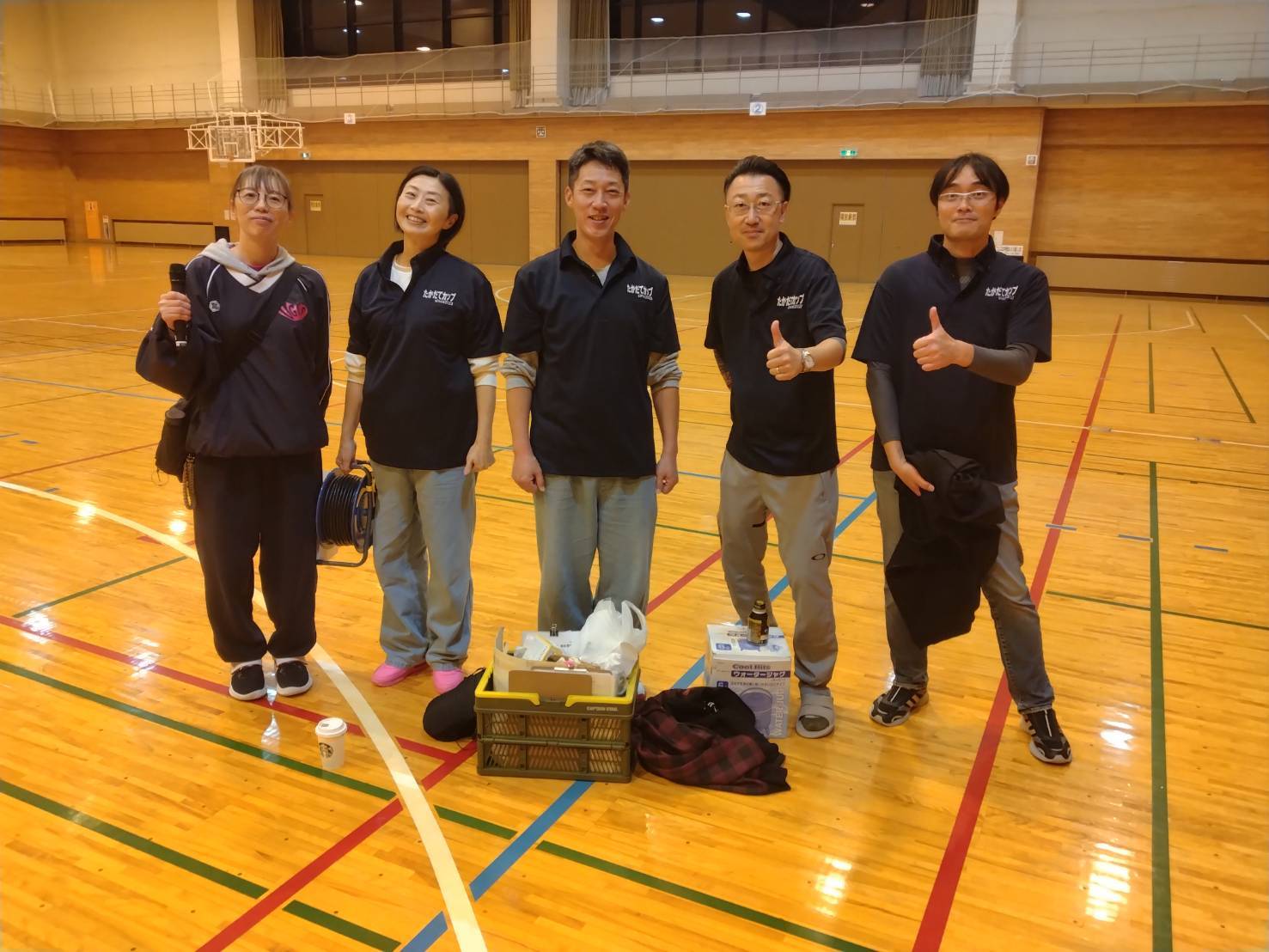 大会を支える地域ボランティアの準備風景